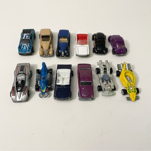 Lot of 12 Vintage Hot Wheels Diecast Cars - Picture 2 of 16